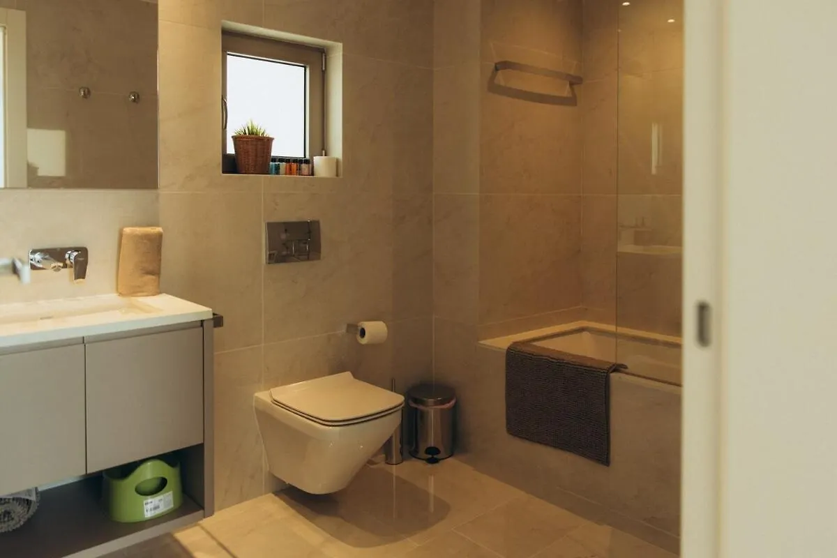 New Luxury 2Br Seaview Apt, Sun City, Pool And Beach Ayia Napa Chipre