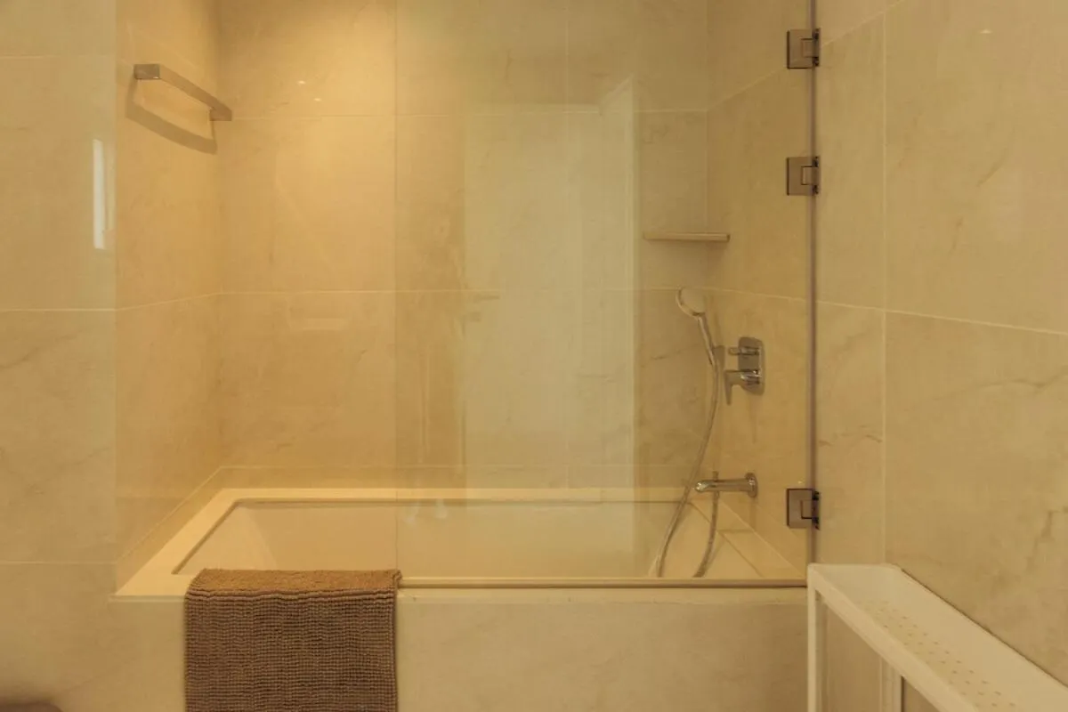 New Luxury 2Br Seaview Apt, Sun City, Pool And Beach Ayia Napa